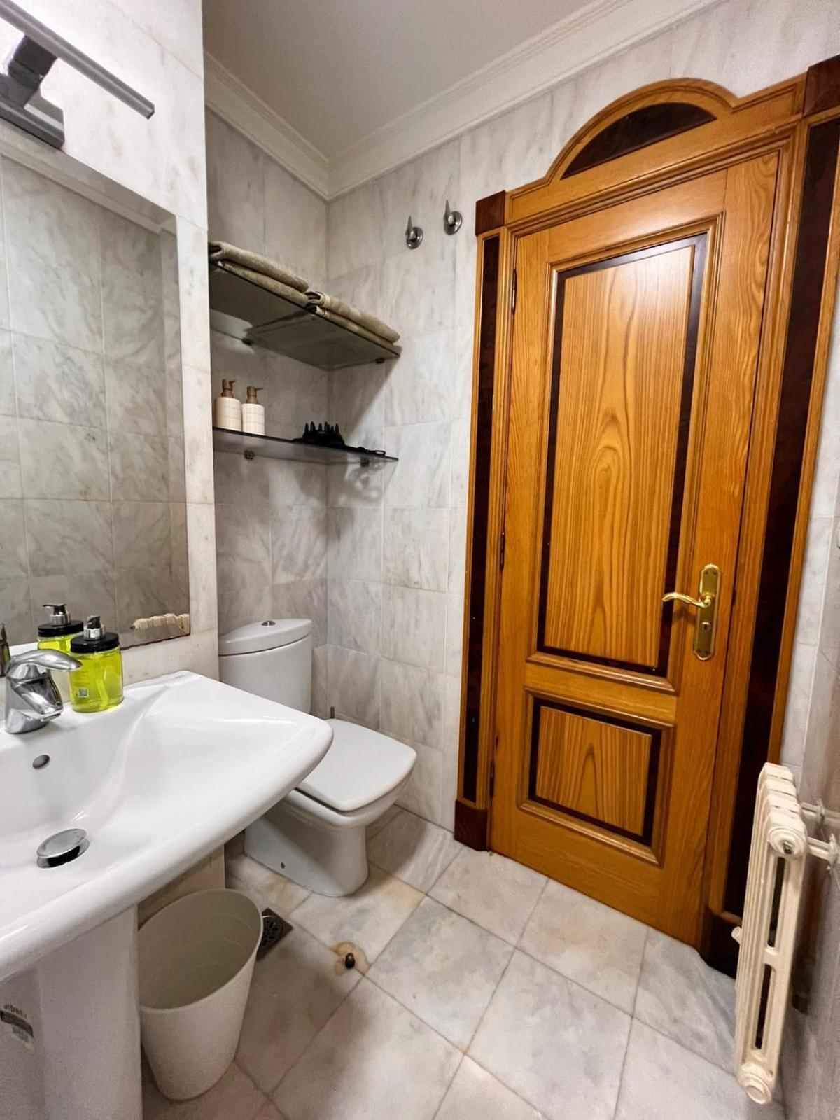 Central Suites Isabel II Віго Екстер'єр фото